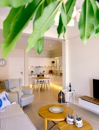 Harmony Suite In The Center Of Kalamata Dış mekan fotoğraf